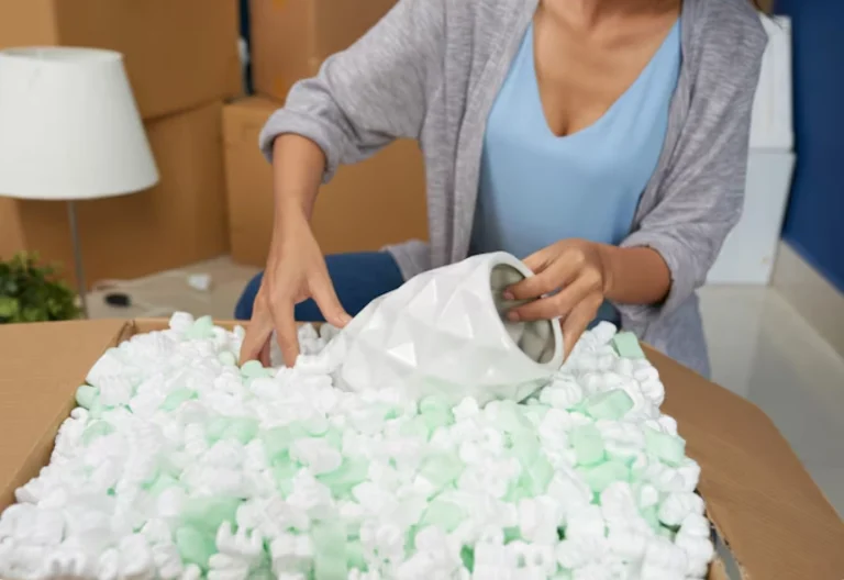 What Factors Determine the Selection of Packaging Foam Materials in Logistics