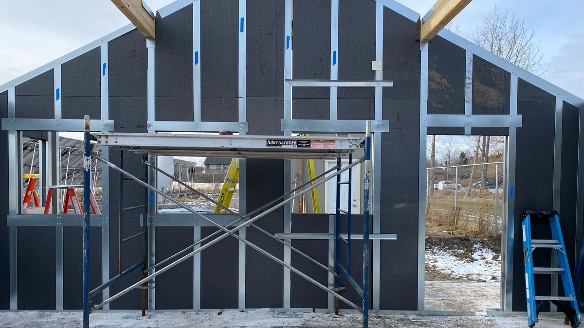 Graphite EPS foam in construction